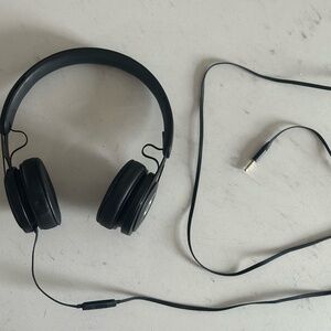 Beats by Dre Wired Headphones Black